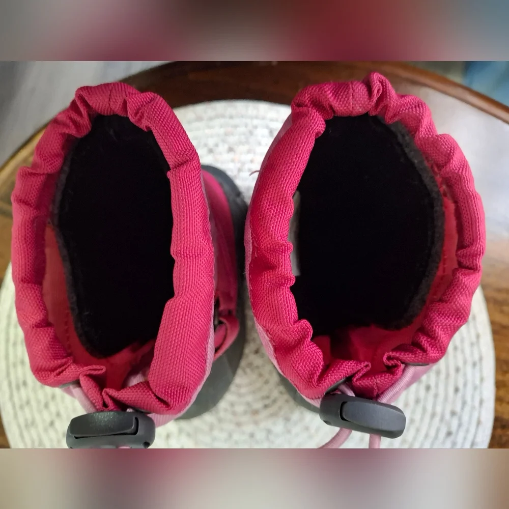 Kid's Columbia Pink and Gray Winter Boots Size 6.